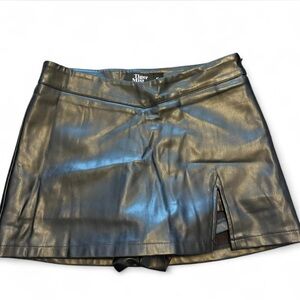 Tiger Mist Black Leather Skort
